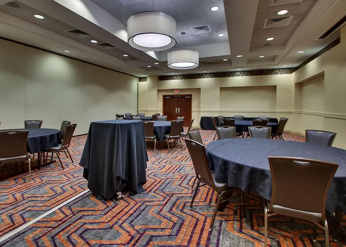 Drury Inn & Suites Findlay